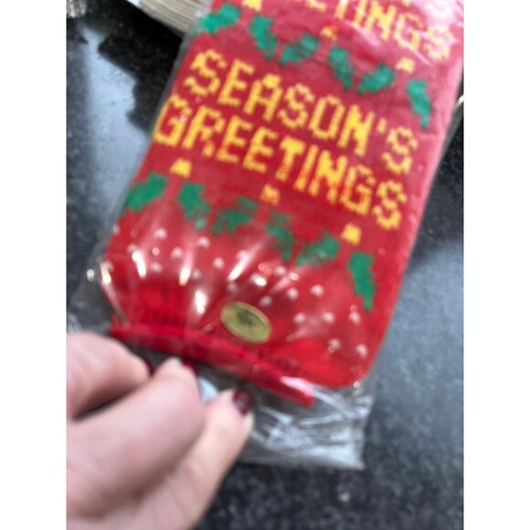 Lot of 4 Knit Christmas Liquor Bottle Sleeve Covers & 5 Mini Liquor Cover NWT - Picture 5 of 10